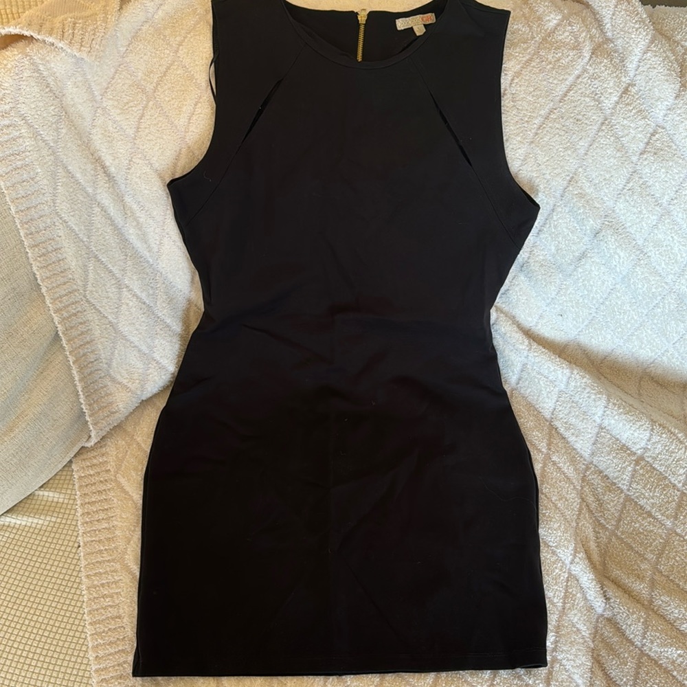 Gianni Bini stretchy black dress